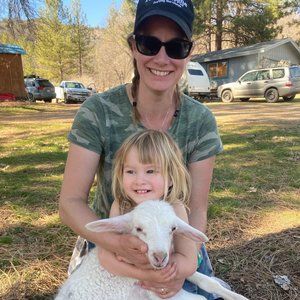 Meet your Posher, Laura